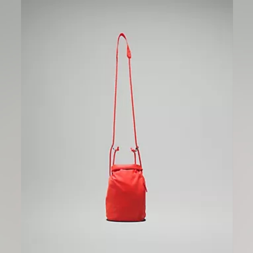 Lululemon 3L roll-top crossbody solar orange NEW